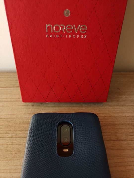 Noreve OnePlus6T